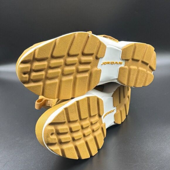 Air Jordan Trunner LX High 'Golden Harvest' - Picture 10 of 13